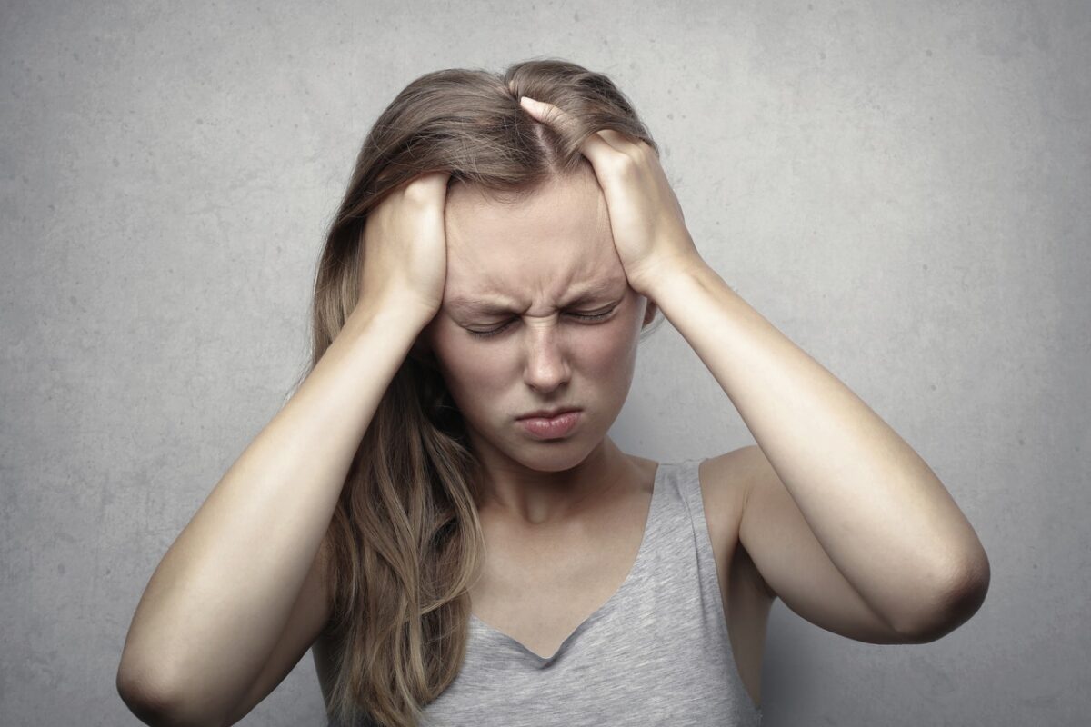 All You Need To Know About Silent Migraine - Woman Reigns