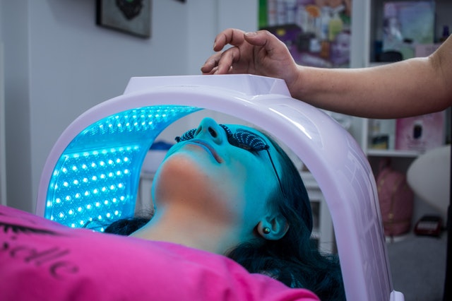 woman undergoing laser therapy